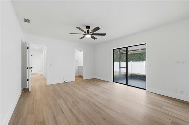 912 E HERON CIRCLE, Winter Haven, FL 33884