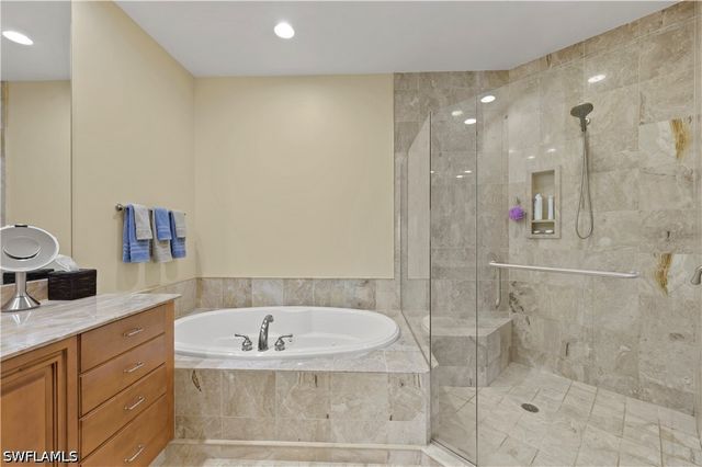 4951 Bonita Bay BLVD PH 302, Bonita Springs, FL 34134