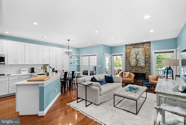 20127 VALHALLA SQ, Ashburn, VA 20147