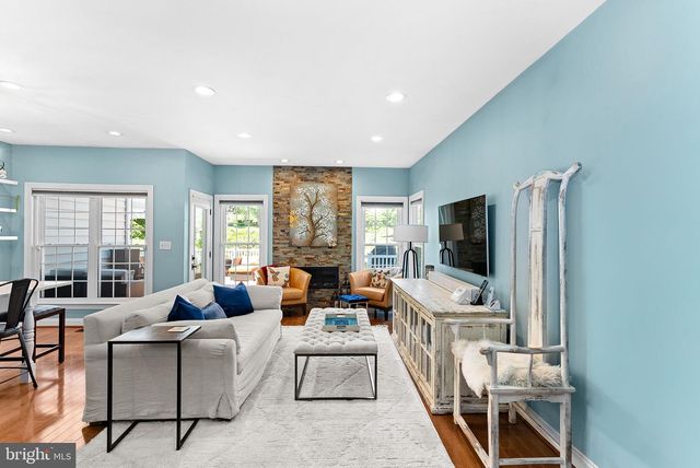 20127 VALHALLA SQ, Ashburn, VA 20147