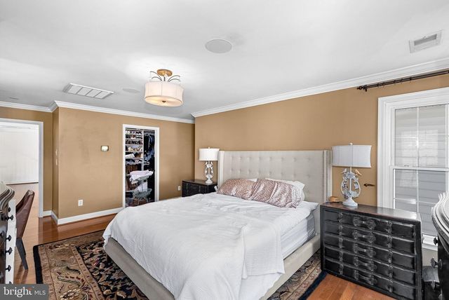 20127 VALHALLA SQ, Ashburn, VA 20147