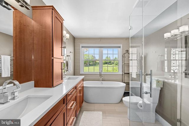 20127 VALHALLA SQ, Ashburn, VA 20147