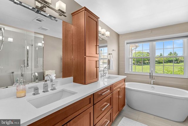 20127 VALHALLA SQ, Ashburn, VA 20147