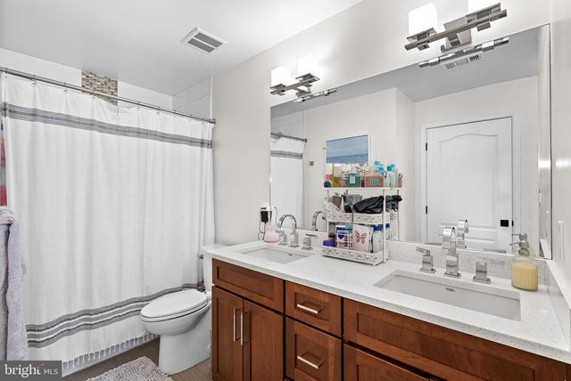 20127 VALHALLA SQ, Ashburn, VA 20147
