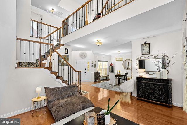 20127 VALHALLA SQ, Ashburn, VA 20147