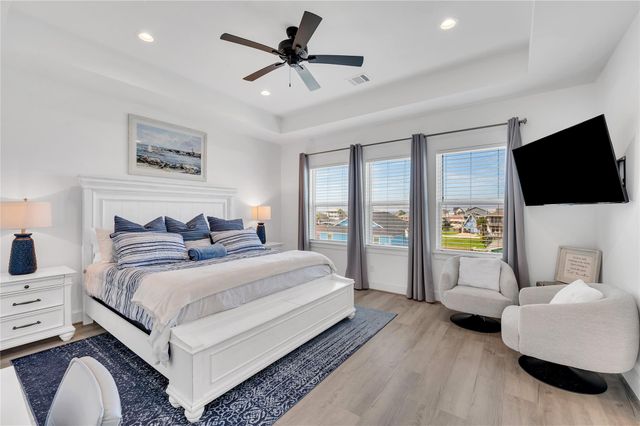 22919 Cuadro Street, Galveston, TX 77554