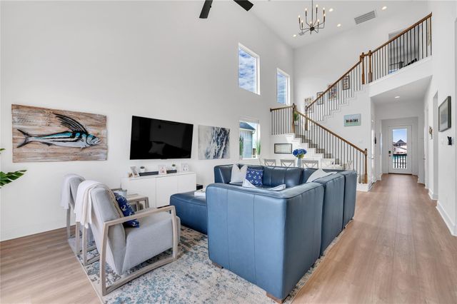 22919 Cuadro Street, Galveston, TX 77554
