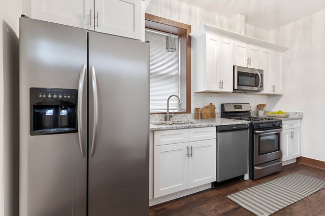 12120 S Parnell Avenue, Chicago, IL 60628