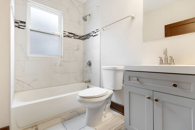 12120 S Parnell Avenue, Chicago, IL 60628