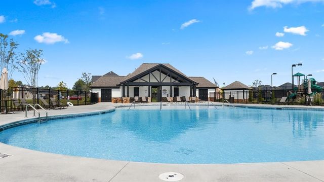 460 Silver Moon Drive, Loganville, GA 30052