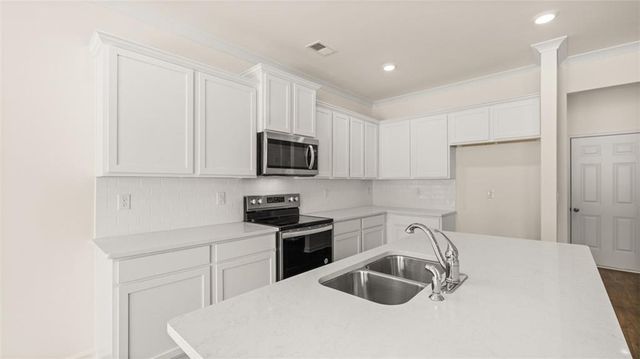 460 Silver Moon Drive, Loganville, GA 30052