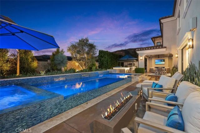 116 Knob Creek, Irvine, CA 92602