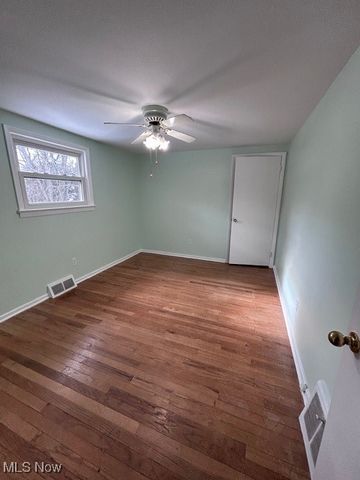 5930 Walbrook Street NW, Canton, OH 44718