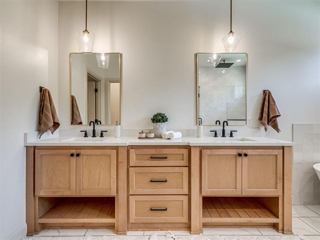 14708 Cascade Drive, Jones, OK 73049