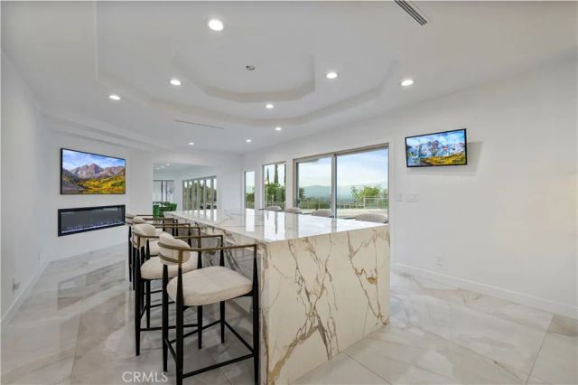 4651 Ellenita Ave., Tarzana, CA 91356