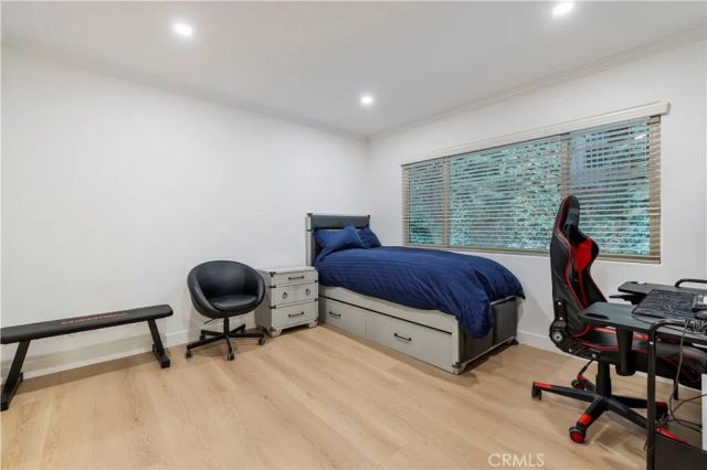 4651 Ellenita Ave., Tarzana, CA 91356