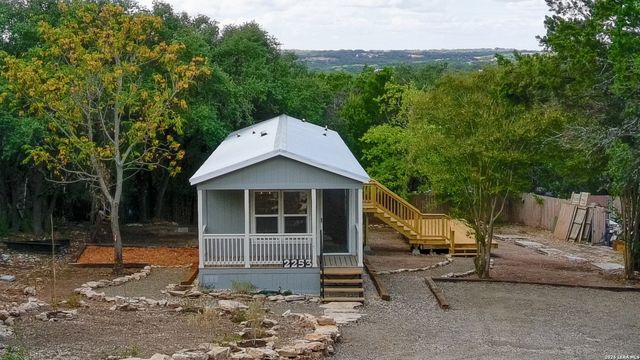 2253 WATERFRONT PARK DR, Canyon Lake, TX 78133