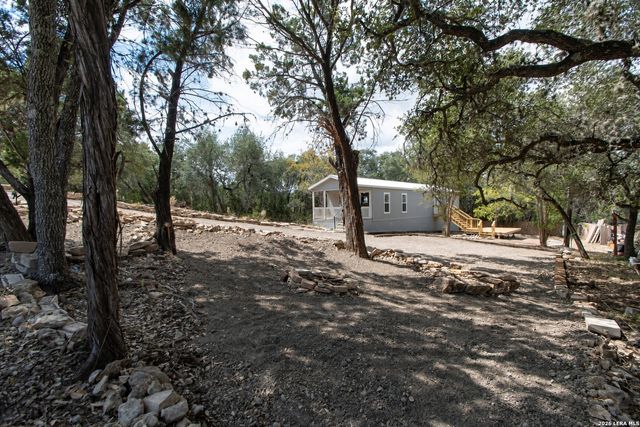2253 WATERFRONT PARK DR, Canyon Lake, TX 78133