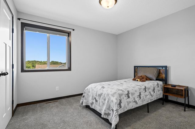 1024 Bellaire Boulevard NW, Isanti, MN 55040