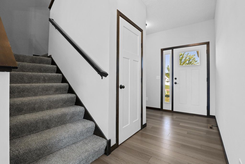 1024 Bellaire Boulevard NW, Isanti, MN 55040 — photo 4