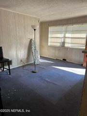 4544 MELVIN Circle W, Jacksonville, FL 32210