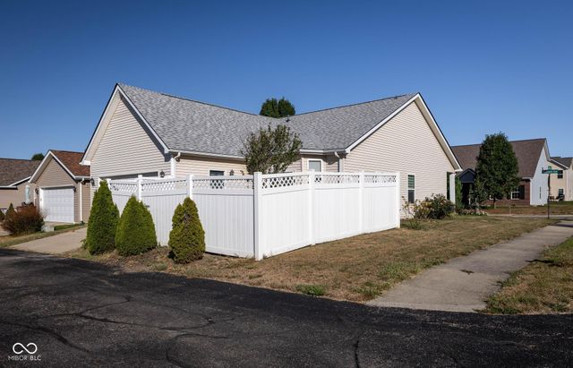 871 Maidstone Avenue, Westfield, IN 46074
