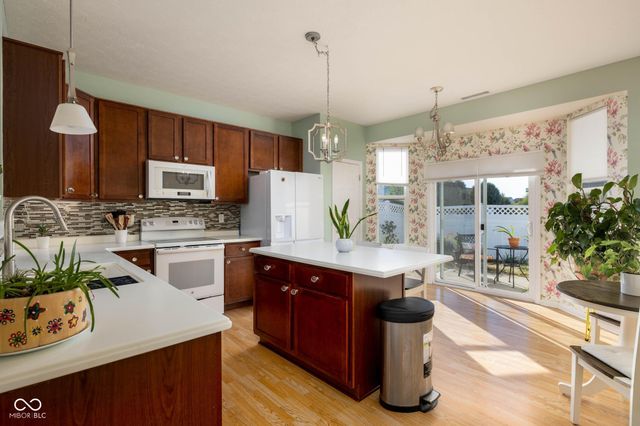 871 Maidstone Avenue, Westfield, IN 46074