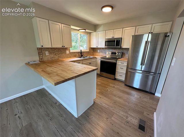 2442 Payne Circle, Colorado Springs, CO 80916