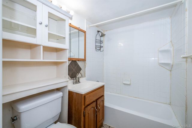 2333 Palmer Avenue B1, New Rochelle, NY 10801