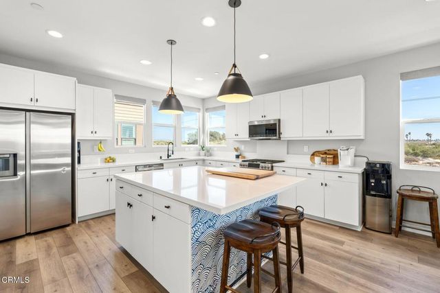 1087 Canal Street, Oxnard, CA 93035