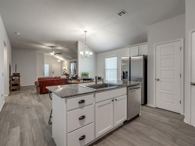 19628 Brookville Drive, Edmond, OK 73012