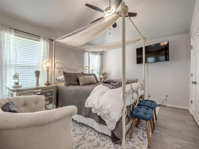 19628 Brookville Drive, Edmond, OK 73012