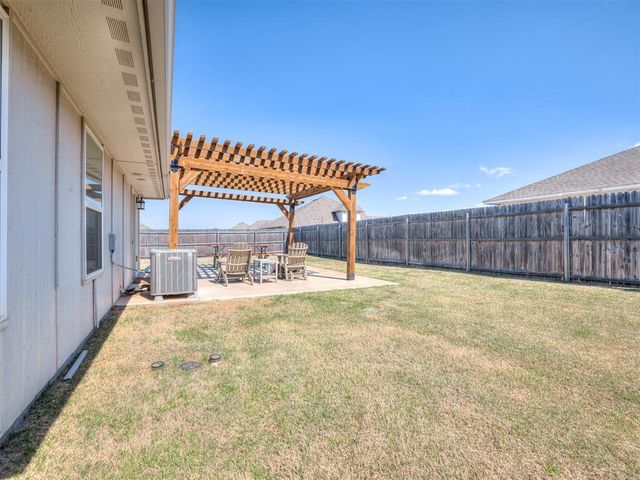 19628 Brookville Drive, Edmond, OK 73012