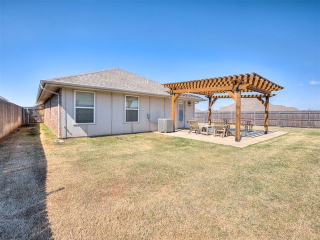 19628 Brookville Drive, Edmond, OK 73012