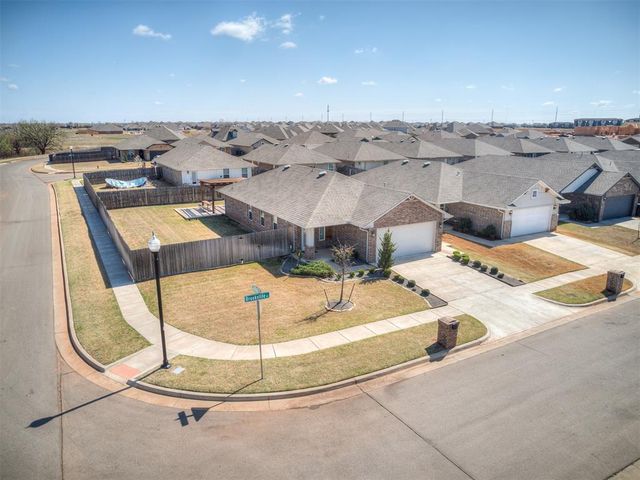 19628 Brookville Drive, Edmond, OK 73012