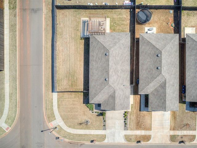 19628 Brookville Drive, Edmond, OK 73012