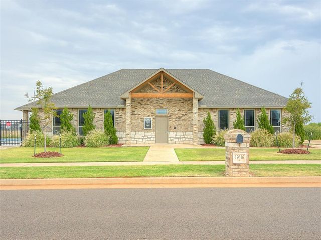 19628 Brookville Drive, Edmond, OK 73012