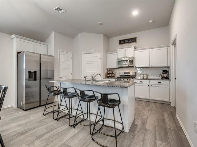 19628 Brookville Drive, Edmond, OK 73012