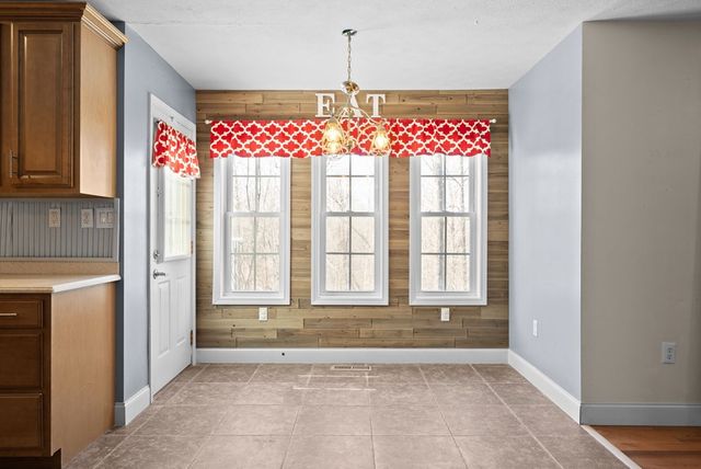 6603 Greenville Rd, Hopkinsville, KY 42240