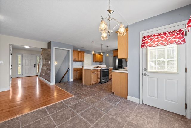 6603 Greenville Rd, Hopkinsville, KY 42240