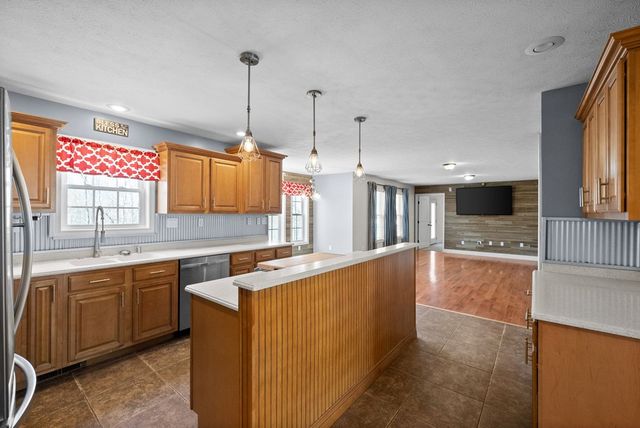 6603 Greenville Rd, Hopkinsville, KY 42240