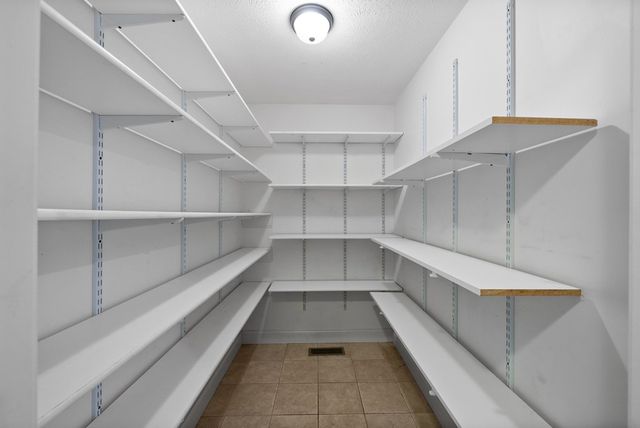 6603 Greenville Rd, Hopkinsville, KY 42240