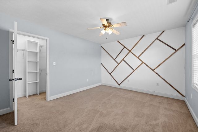 6603 Greenville Rd, Hopkinsville, KY 42240