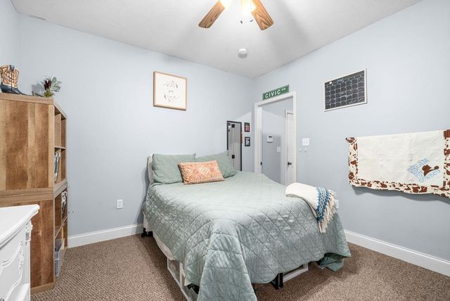 6603 Greenville Rd, Hopkinsville, KY 42240