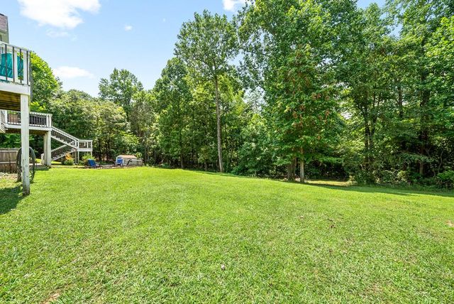 6603 Greenville Rd, Hopkinsville, KY 42240