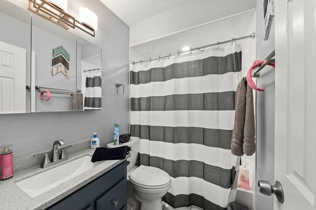 1620 Lucylle Avenue, St. Charles, IL 60174