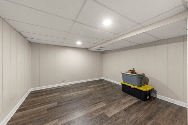 1620 Lucylle Avenue, St. Charles, IL 60174