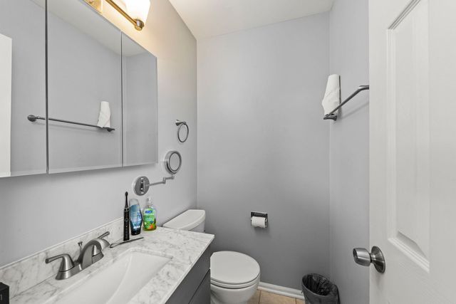 1620 Lucylle Avenue, St. Charles, IL 60174