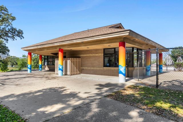 6832 Creston Road, Edina, MN 55435