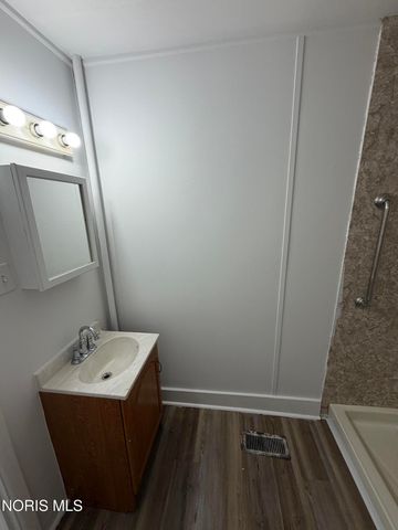 1841 Berdan Avenue, Toledo, OH 43613
